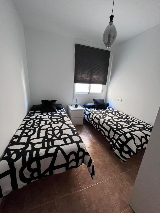 Apartamentos La Caleta Caleta De Velez Exterior foto